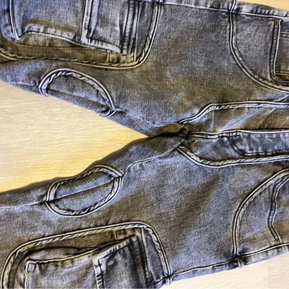 Men's Valabasas Slim Fit Utility Jeans - Charcoal - Picture 6 of 8